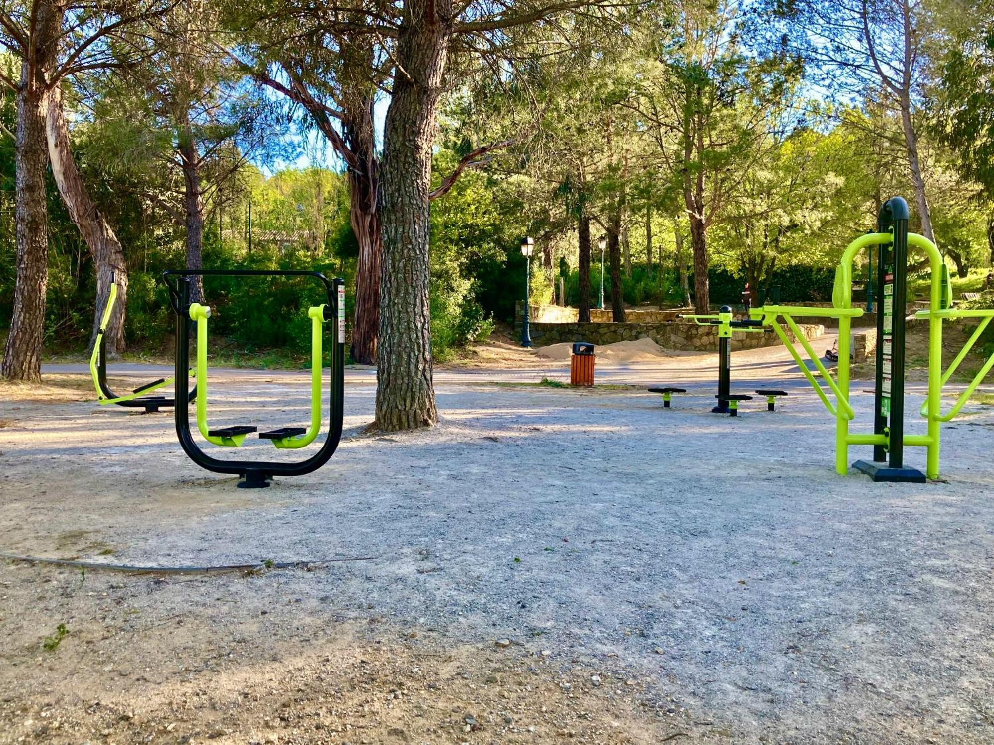 Les Restanques Vue Mer Roses 1070 Rez De Jardin Гримо Екстериор снимка