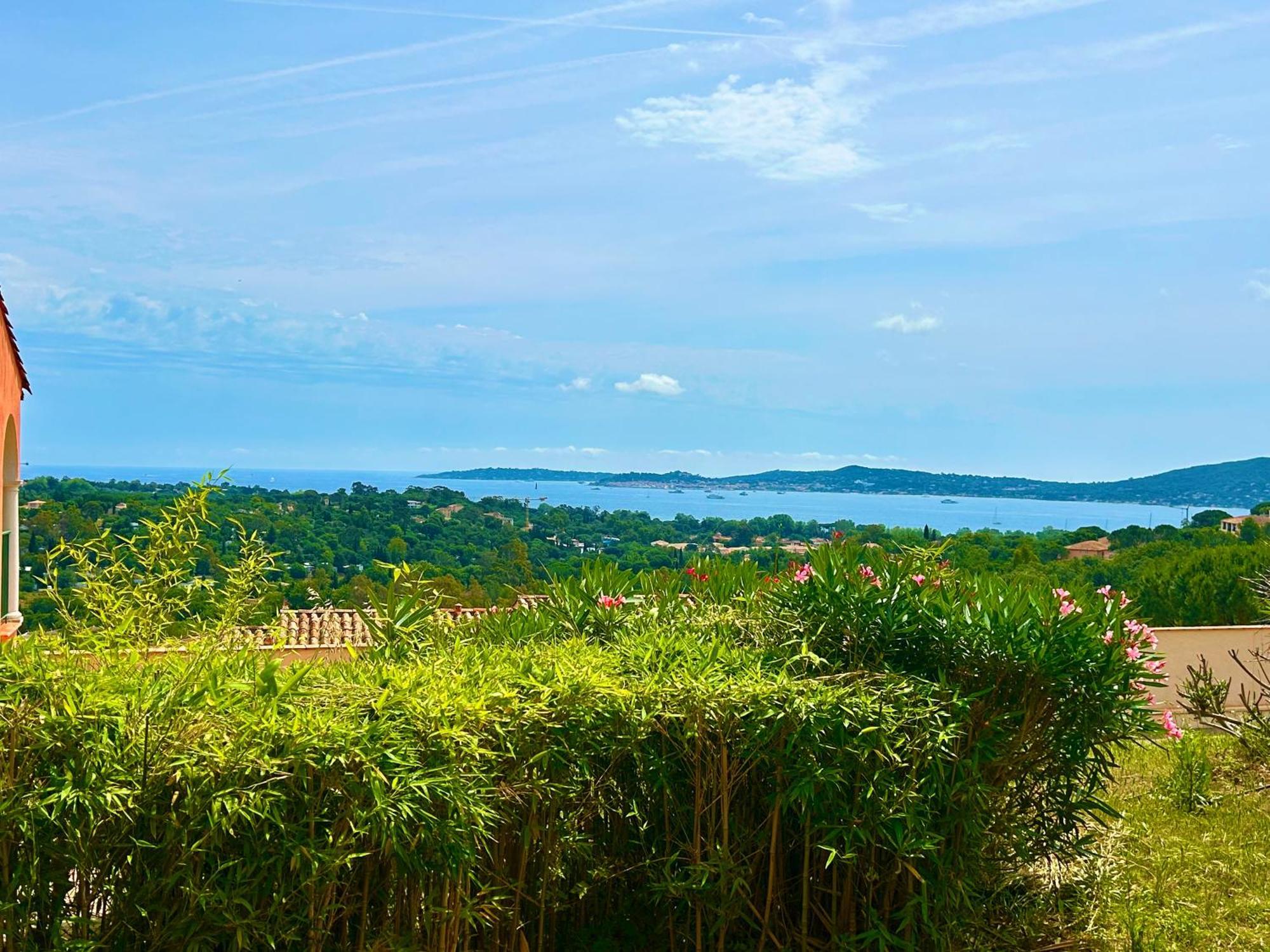 Les Restanques Vue Mer Roses 1070 Rez De Jardin Гримо Екстериор снимка